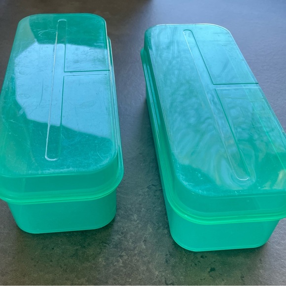 2 green Clinique bins with lids - Picture 2 of 3